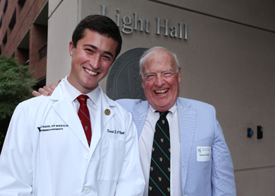 White coats a fine fit for incoming medical students | VUMC ...