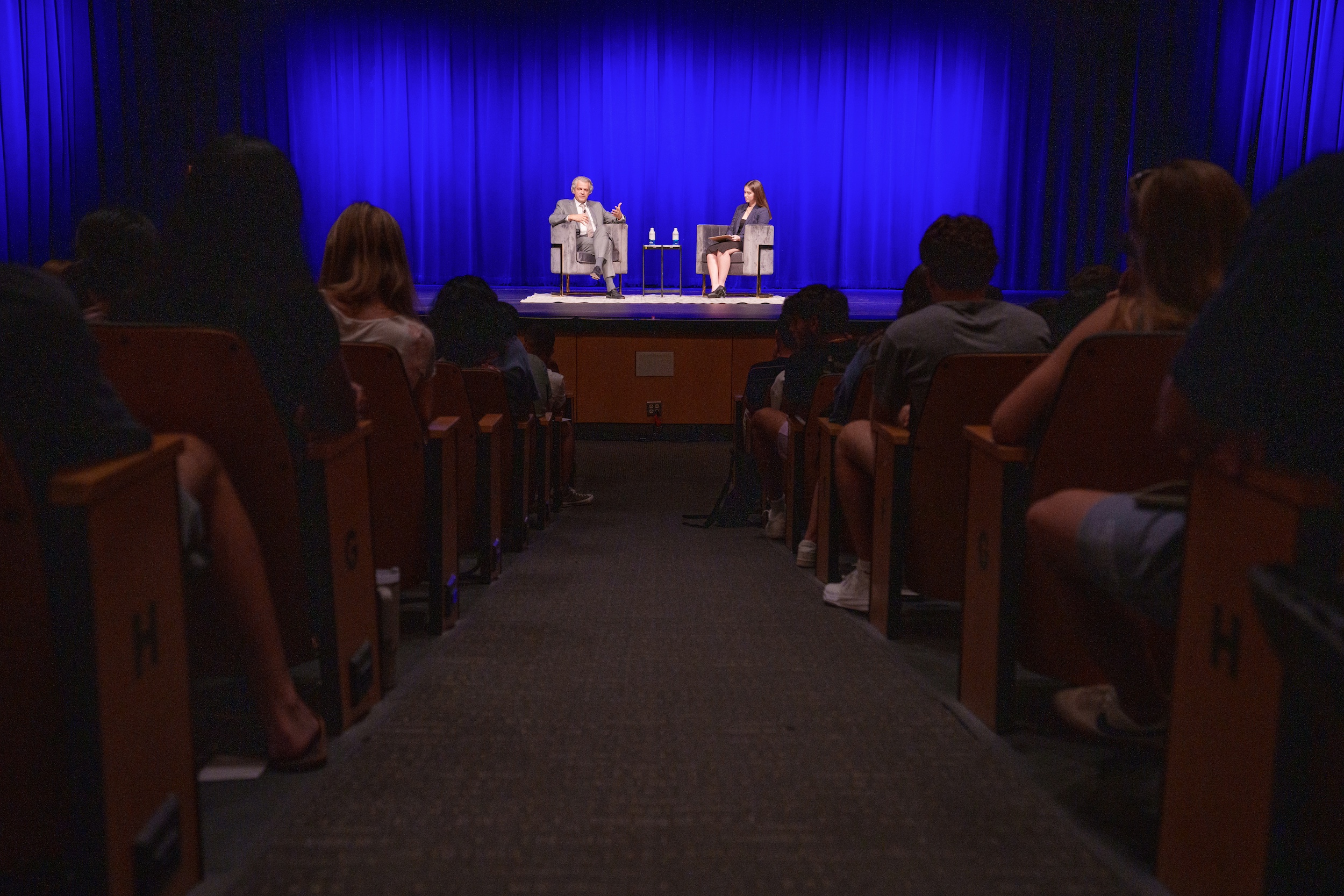 First-year students at Vanderbilt spent their first Monday afternoon on campus with Chancellor Daniel Diermeier discussing the importance of free expression at Vanderbilt and how to engage in civil discourse.