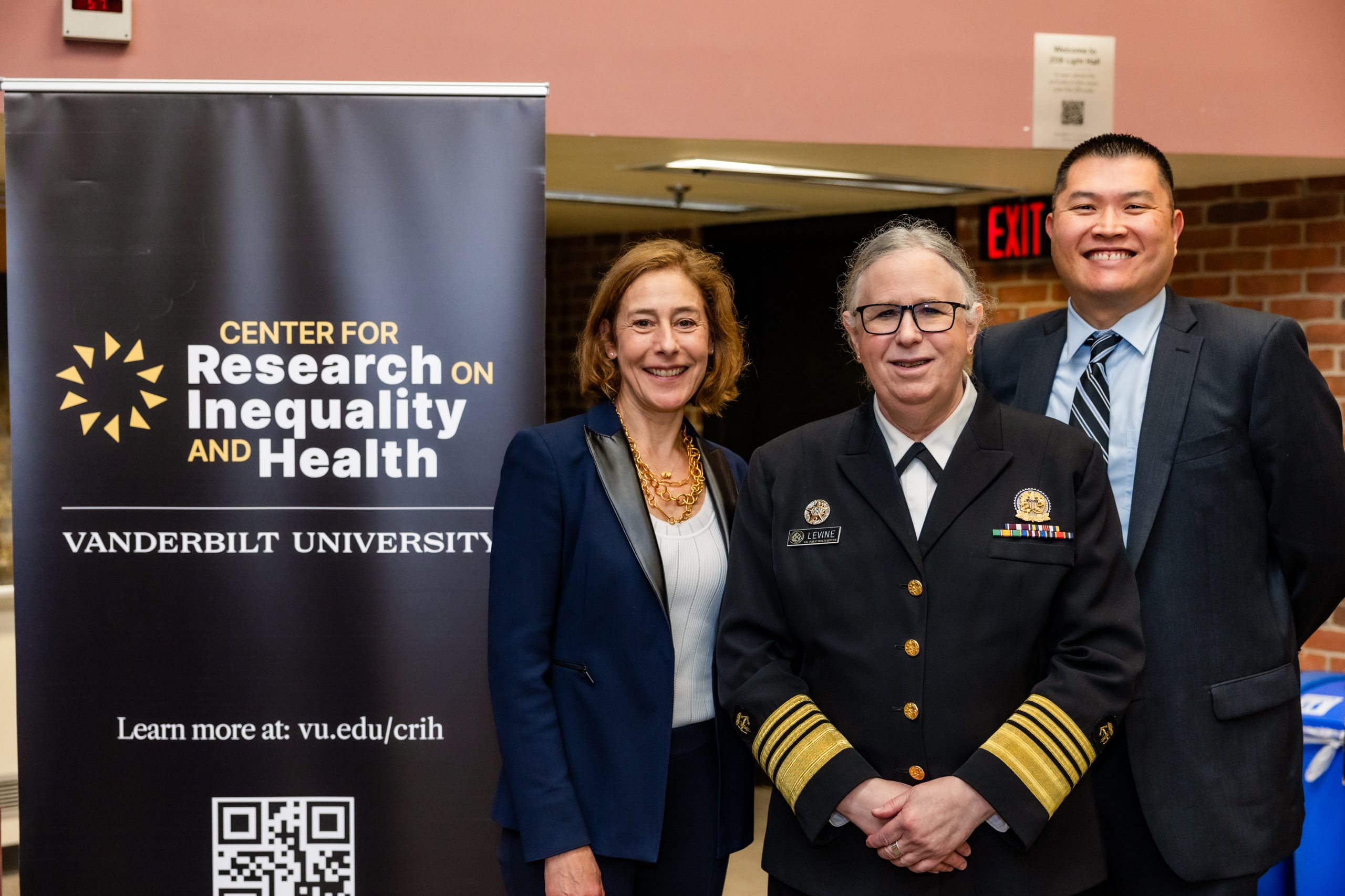 U.S. Cabinet official leads seminar on transgender health and policy