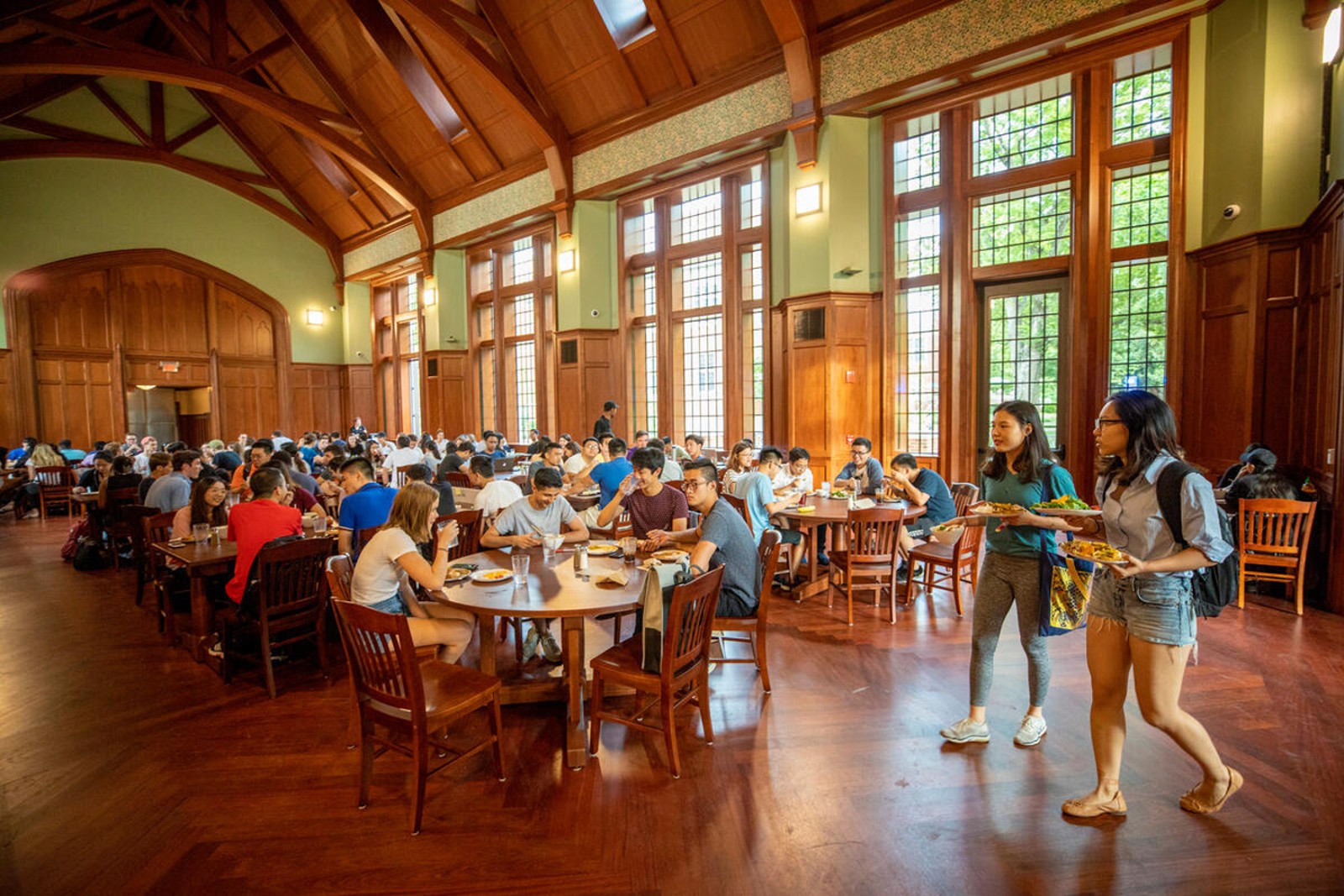 Students enjoy the E. Bronson Ingram dining hall. (John Russell/Vanderbilt University)