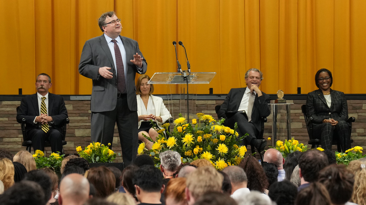 WATCH: Entrepreneur Reid Hoffman tells Vanderbilt Class of 2022 that cultivating close friendships ‘may be your life’s most important work’