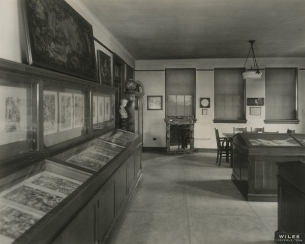 A black and white photo from the 1930s showing how the Sullivan Collection was displayed in the Cohen Fine Arts Building at Peabody College.