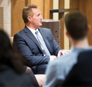 photo of Jeff Flake talking to students in a classroom