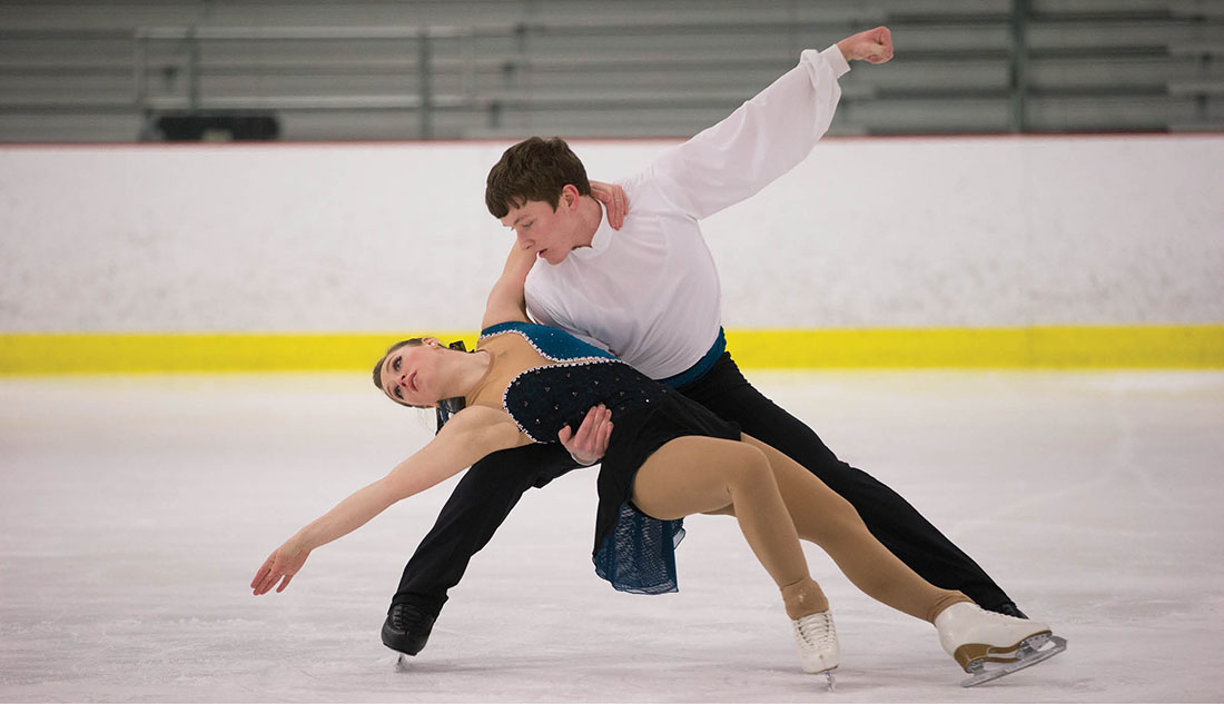 photo of Anderson and LaChance skating